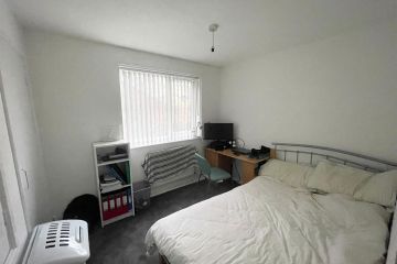 Elmore Court